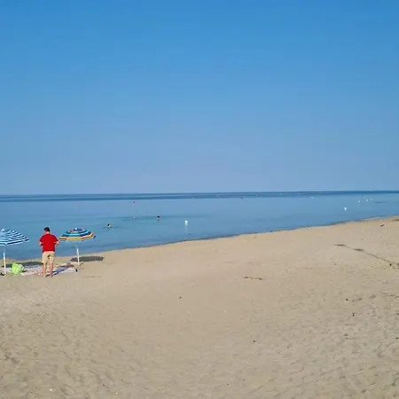 A 100 M Dalla 아파트